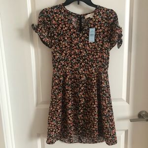 NWT CUTE FLORAL DRESS FROM LOFT